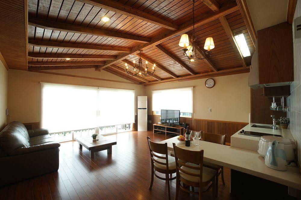 Uts Village Jeju Exterior foto